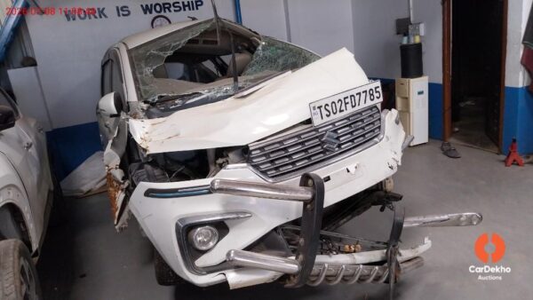 Right20Front20Side20Vehicle20Photo_2026-07-082011_31_49.0_386263563.jpg 2020 Maruti Ertiga SMART HYBRID VXI