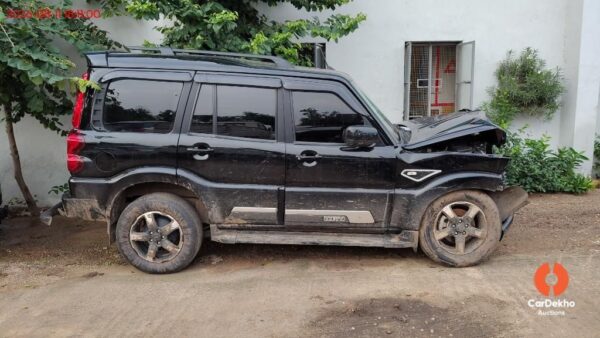Right20Side20Vehicle20Photo_2026-08-112018_26_54.0_392934629.jpg 2026 Mahindra Scorpio CLASSIC S11 MT 7S
