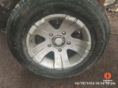 SAME2040.jpg 2011 Tata Safari MINOR FACELIFT GX-4X2