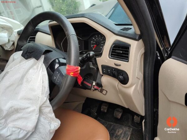 Vehicle_Photographs_2026-08-112018_51_58.0_392943838.jpg 2026 Mahindra Scorpio CLASSIC S11 MT 7S