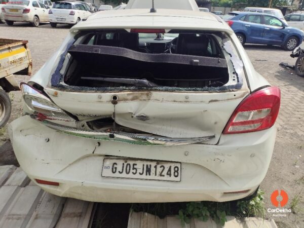 Vehicle_Photographs_2026-08-202017_05_50.0_394611246.jpg 2015 Maruti Baleno ALPHA DIESEL
