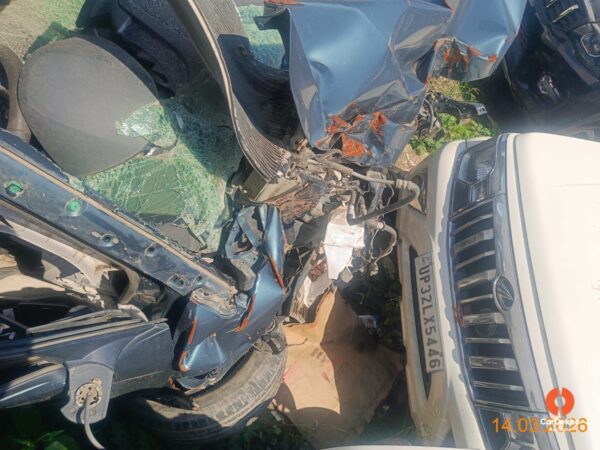 2020 Mahindra XUV300 W6 DS BS6 MT