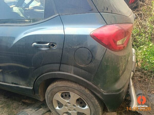 2020 Mahindra XUV300 W6 DS BS6 MT