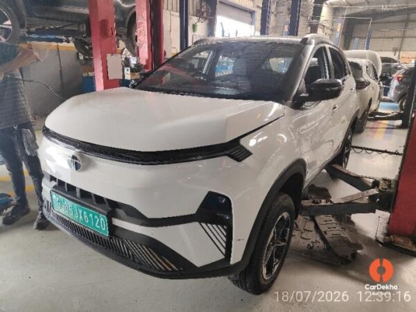 aa2073.jpg 2026 Tata Nexon EV FEA 45